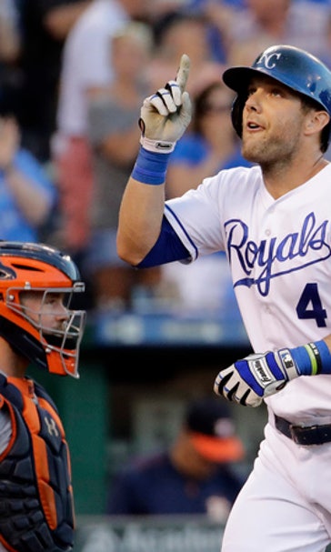 LEADING OFF: Gennett follows 4-HR game; Kershaw vs Strasburg